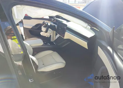 2023 Tesla Model X Plaid Tri Motor All-Wheel Drive из США, поврежденный, VIN 7SAXCBE66PF405910